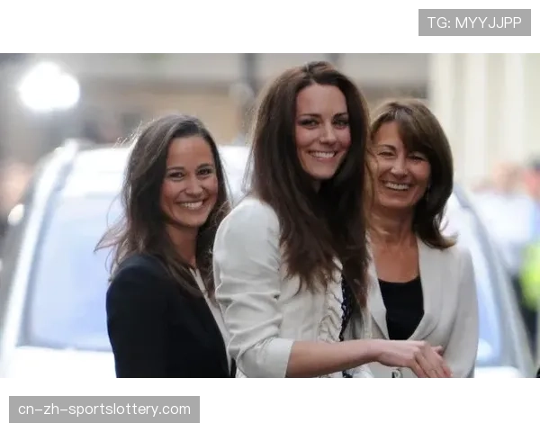 聚焦：凯特·考特尼在终点线拥抱患癌康复的车迷，温情一幕感动赛场